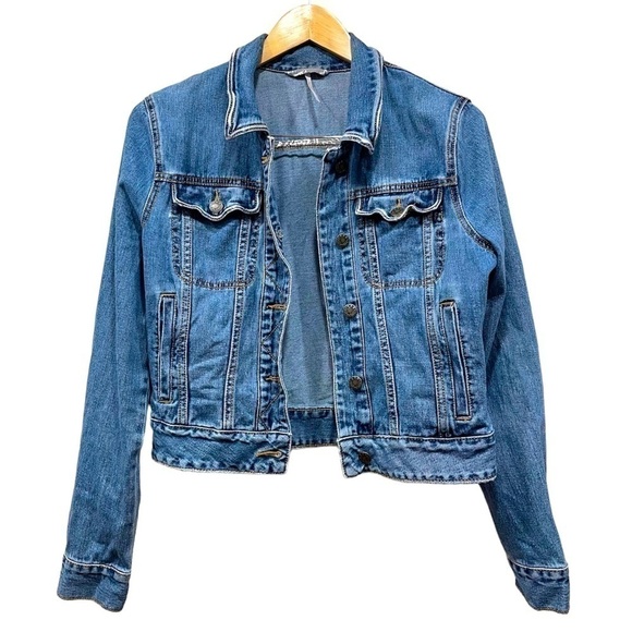Free People Revolve Fitted Denim Jacket in Indigo Size Small - Picture 3 of 10